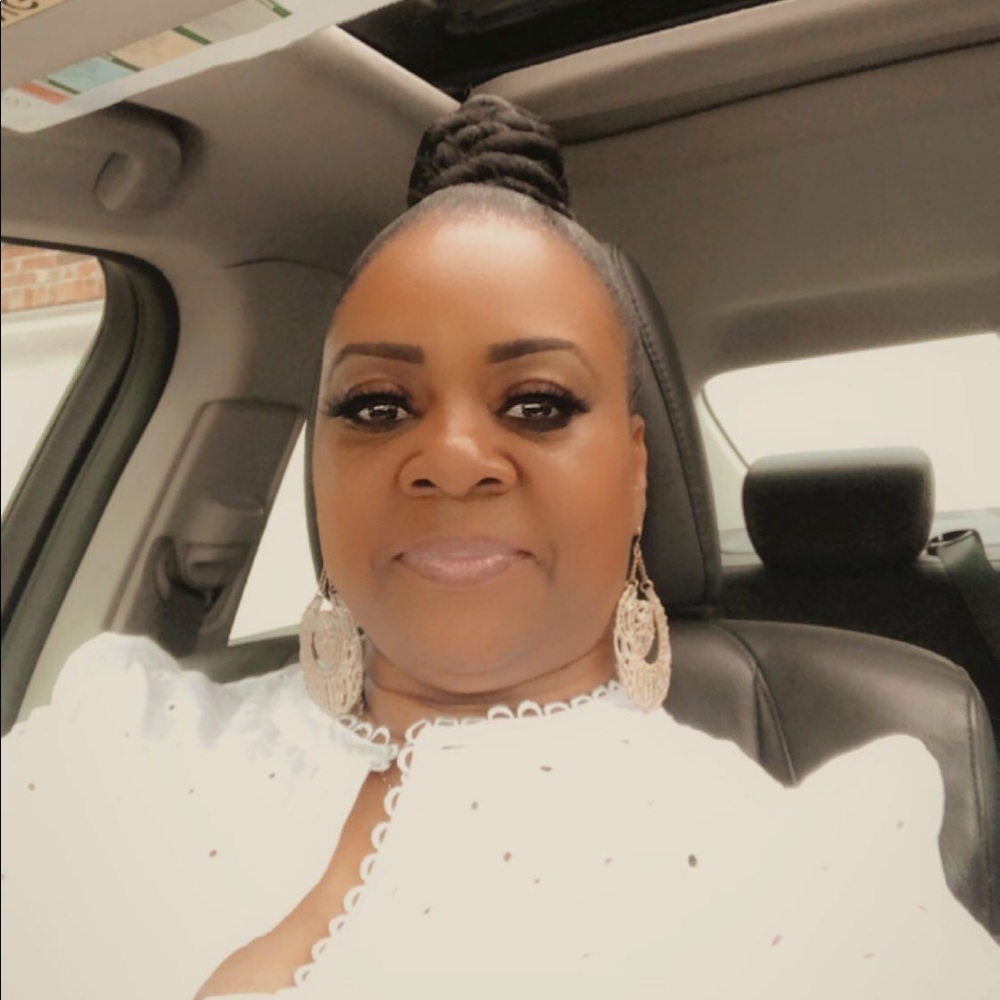 Meet your Posher, Annette